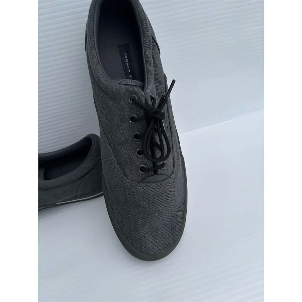 Tommy Hilfiger Men's Gray‎ Phelipo4 Fashion Sneakers Size 8.5